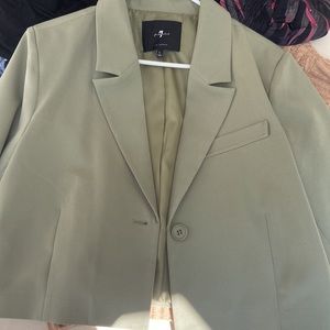 Cropped green blazer